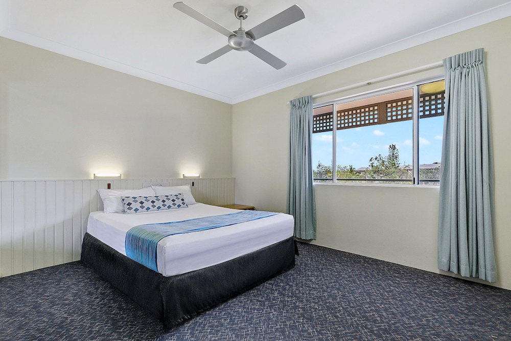 K Gari Beach Resort 13/50