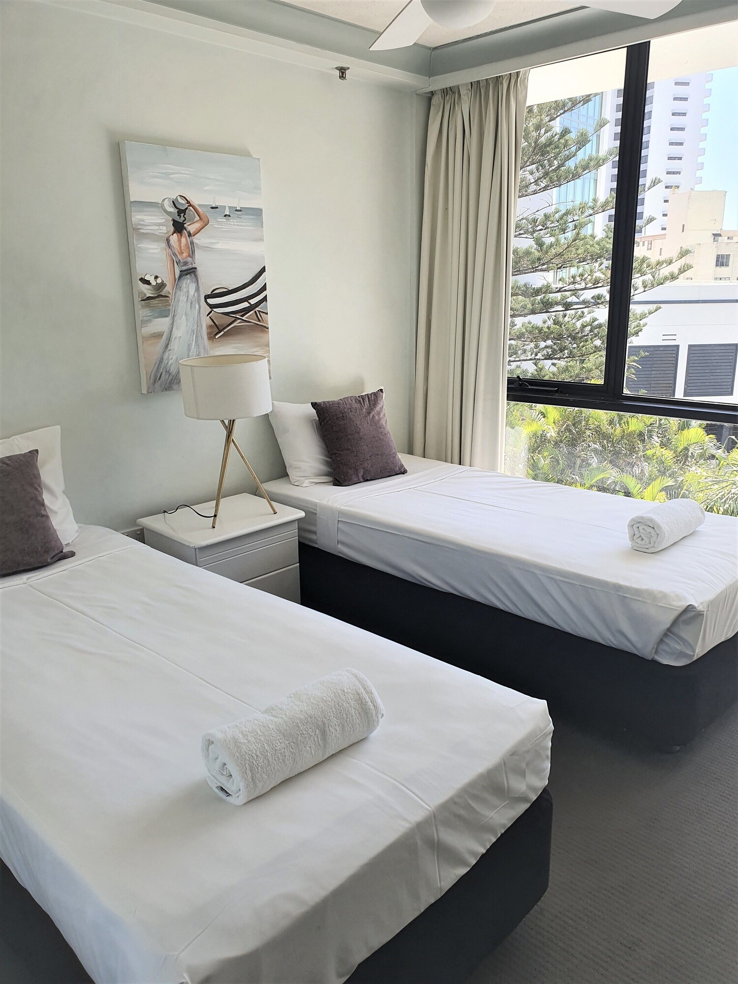 2 BEDROOMS, ECONOMY