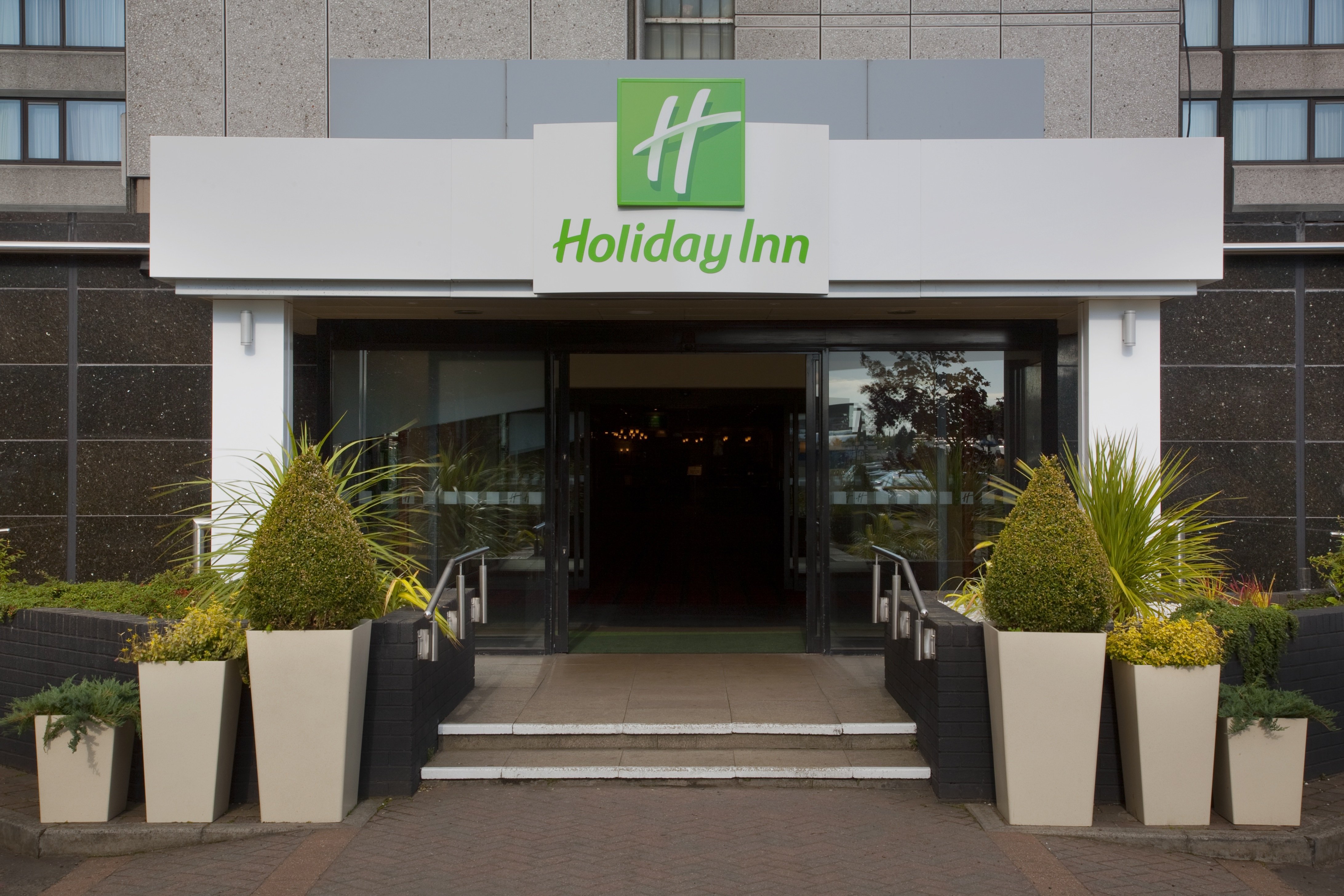 HOLIDAY INN GLASGOW AIRPORT 写真1
