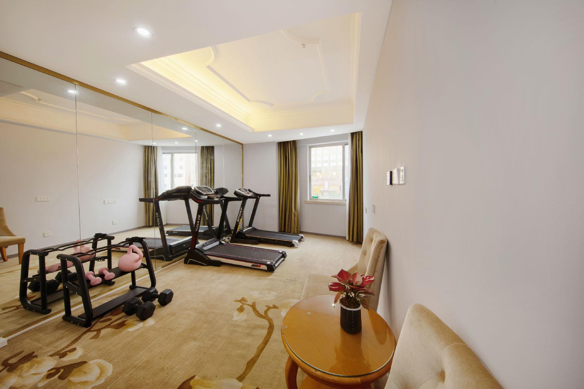 Outsky Hotel 28/50