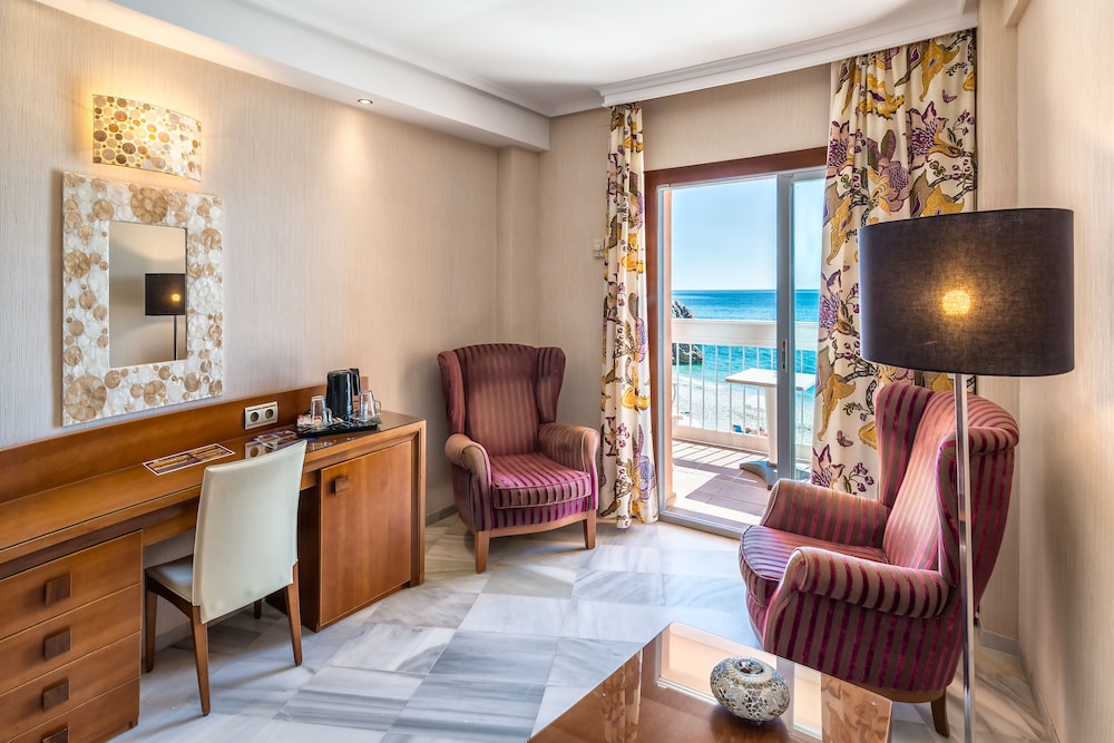 BALCON DE EUROPA HOTEL 37/67