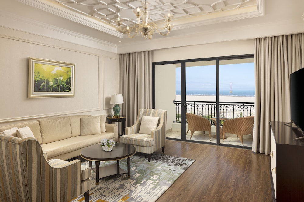 Melia Vinpearl Cua Hoi Affiliated by Melia 40/61