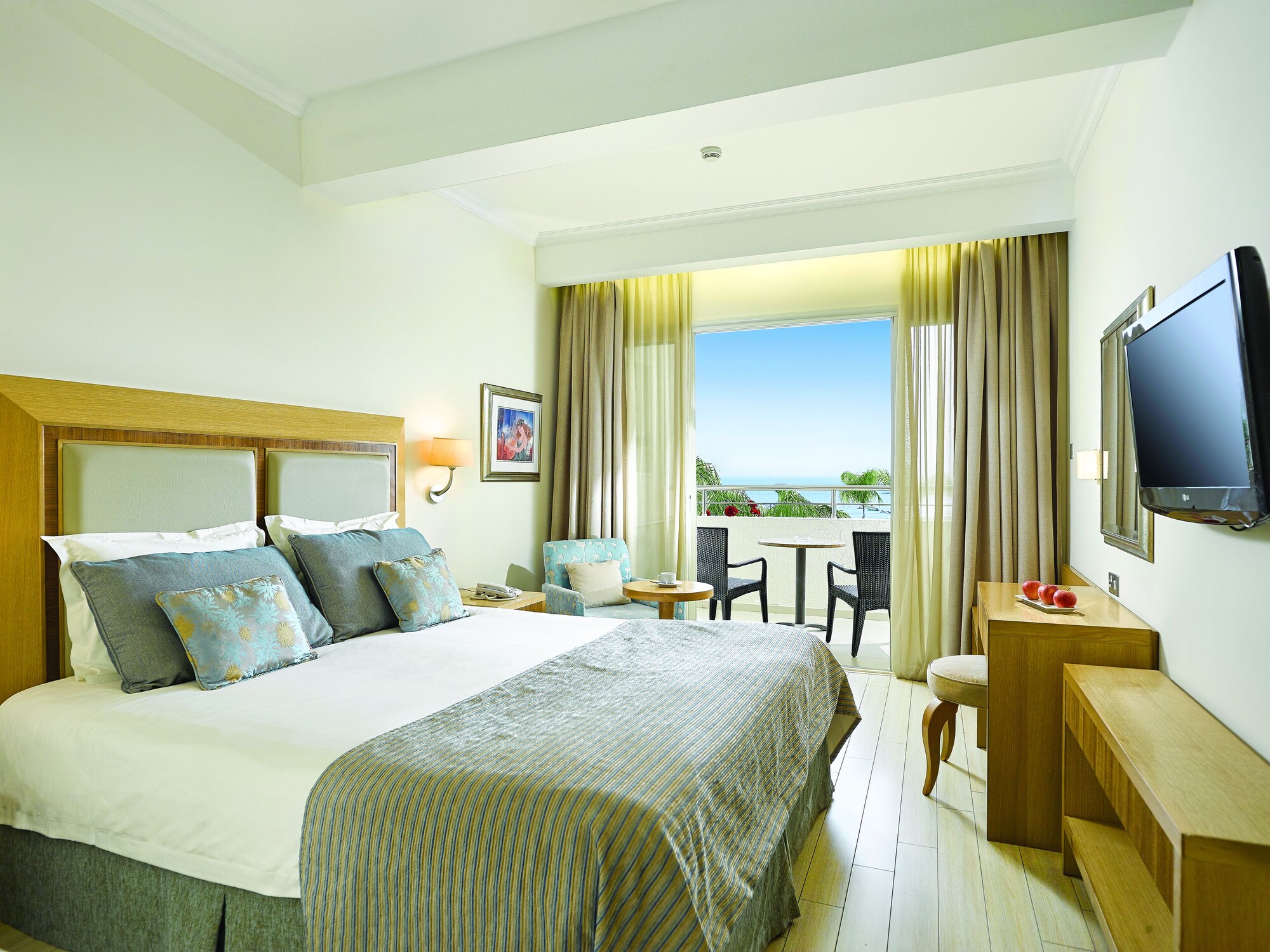 Superior, Double Bed, Sea and Bay View