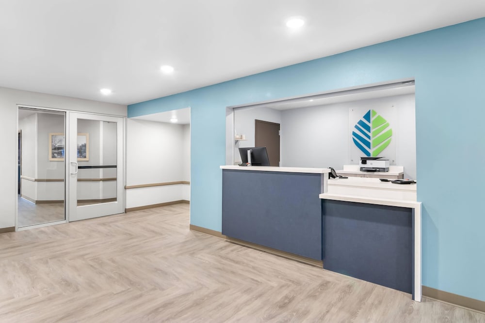 WoodSpring Suites Elkhart 8/60