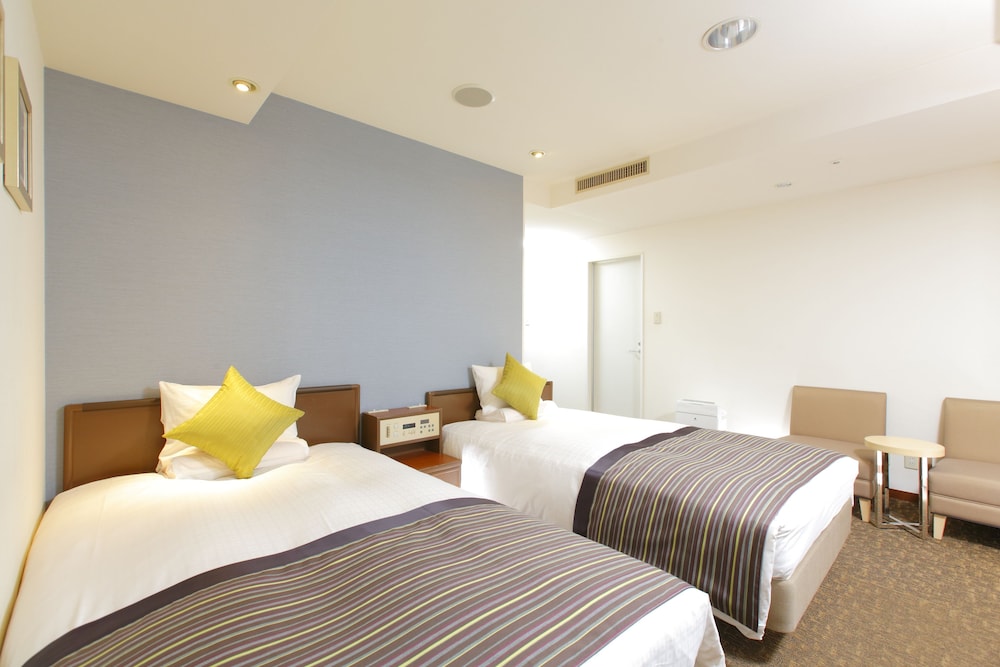 STANDARD, TWIN BEDS, SMOKING