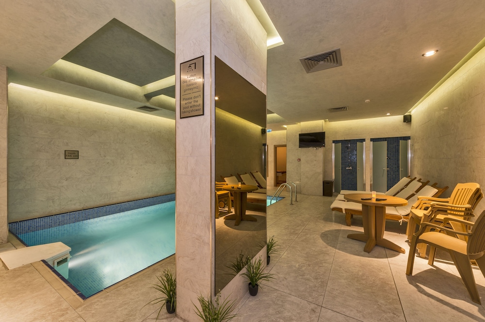 The Meretto Hotel Istanbul 41/66