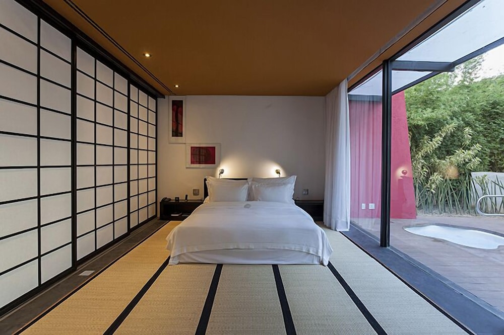 Oriental, Double Bed