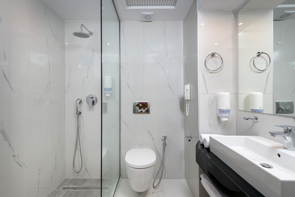 Oceanis Beach Hotel 48/50