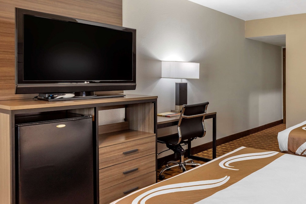 Hotel Inn Santa Fe 32/36