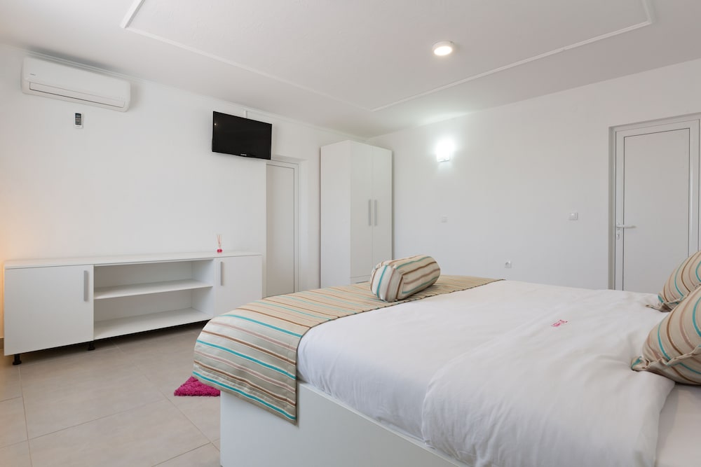 Flamingo Resort 8/43