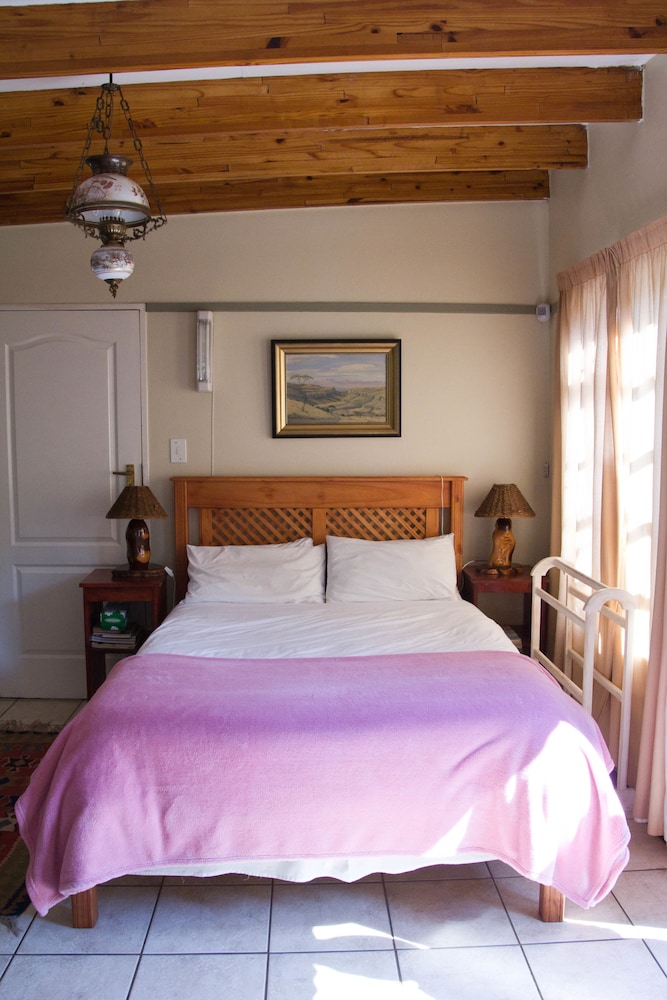 COTTAGE, DOUBLE BED, GARDEN VIEW