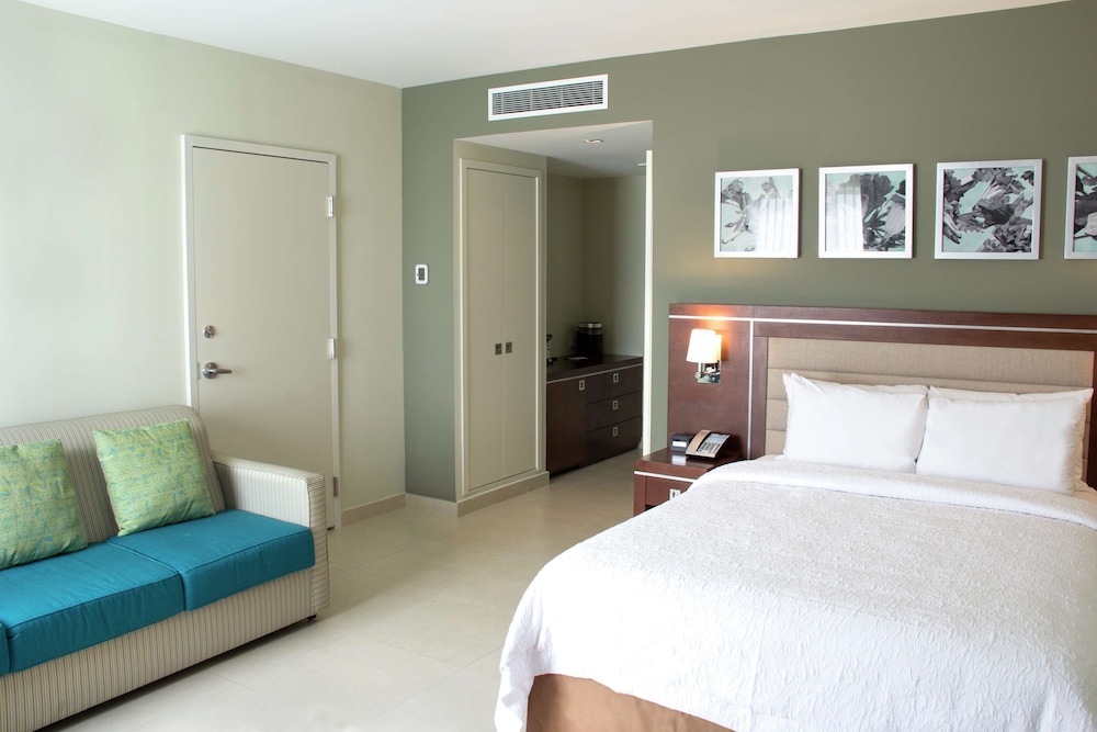 Hampton Inn By Hilton Villahermosa 9/52