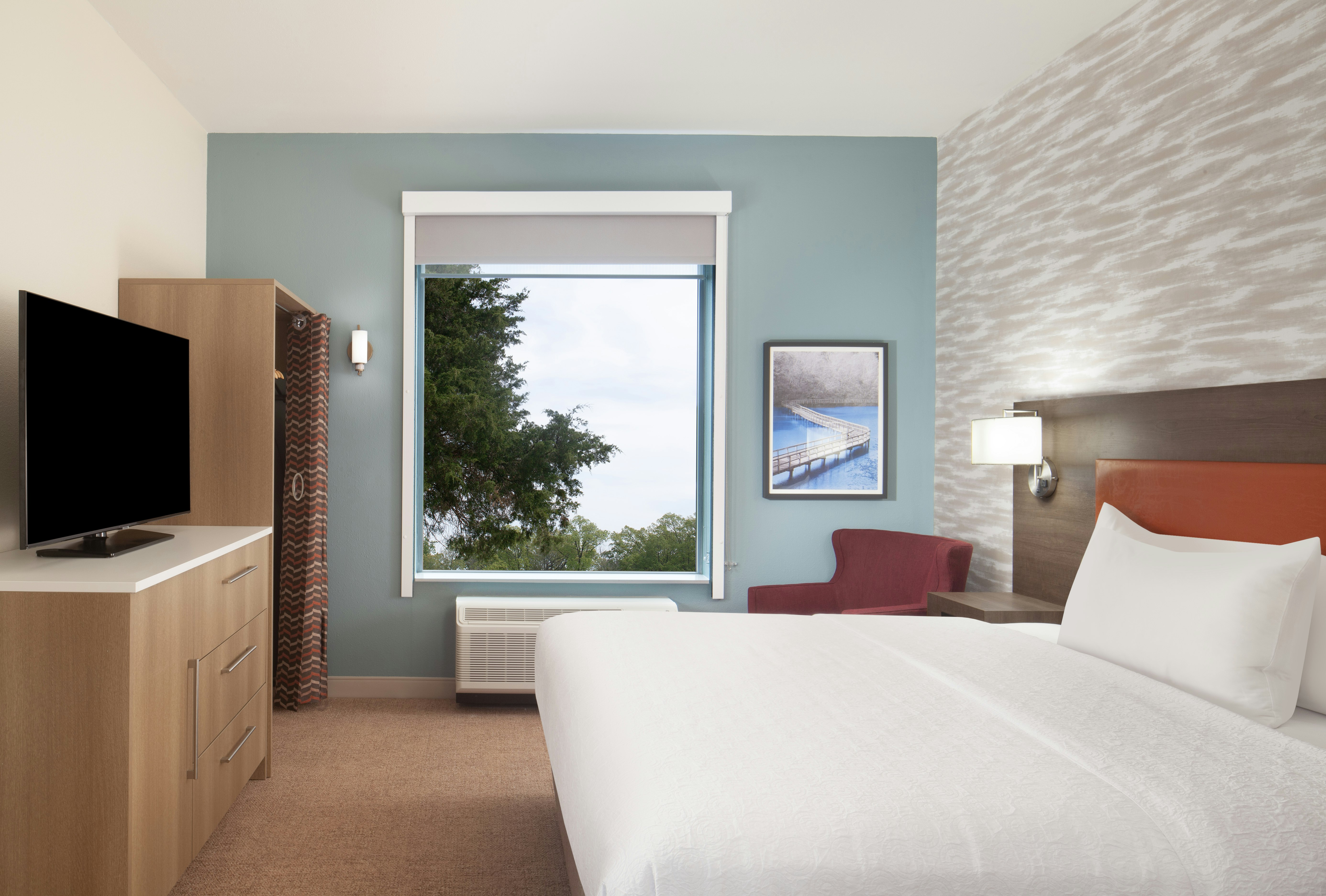 1 BEDROOM, SUITE, KING BED