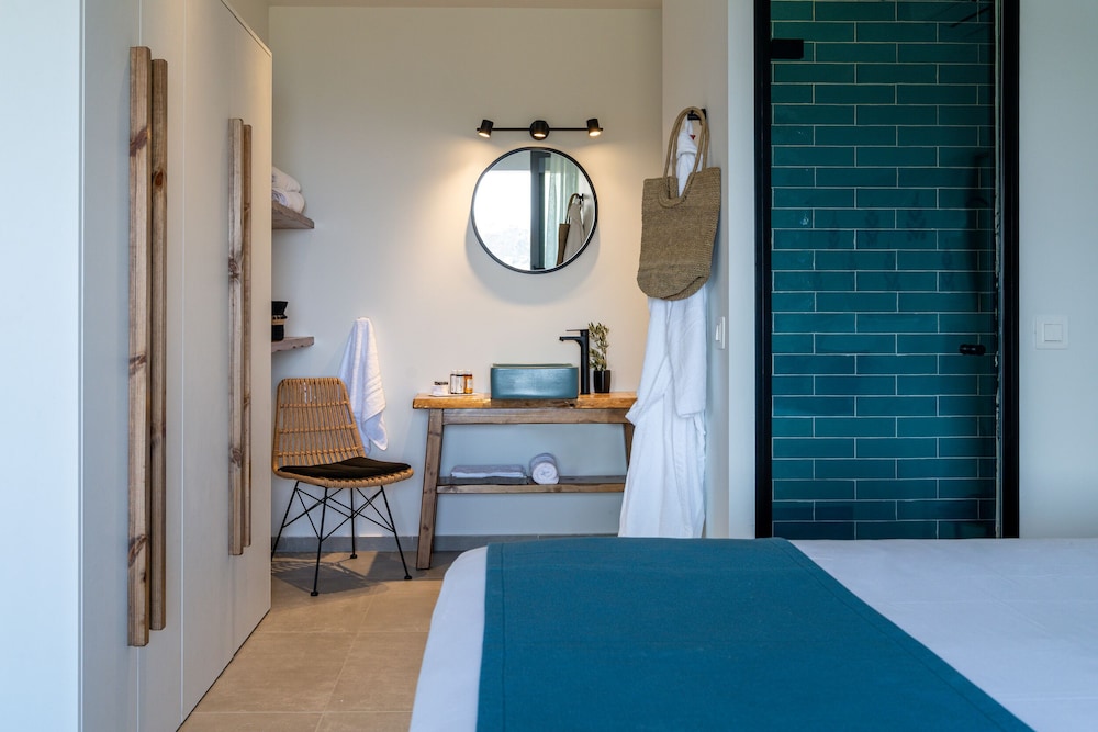 Pignolia Suites - Adults Only 57/65