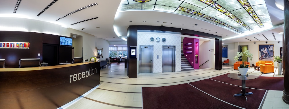 IN Hotel Belgrade 5/69