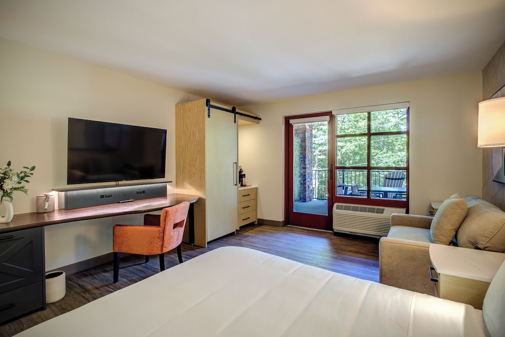 The Embers Hotel 37/50