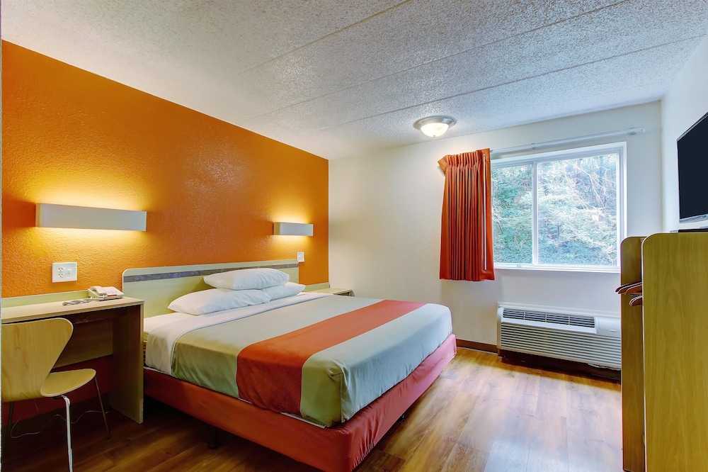 Motel6 York, PA - North 15/53