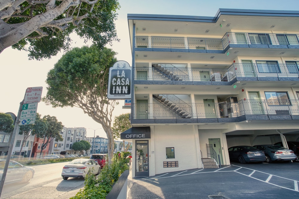 La Casa Inn 43/50