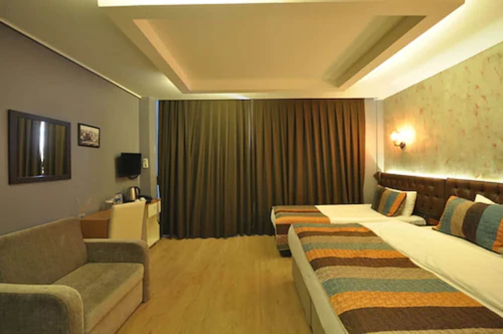 Retropera Hotel 32/60