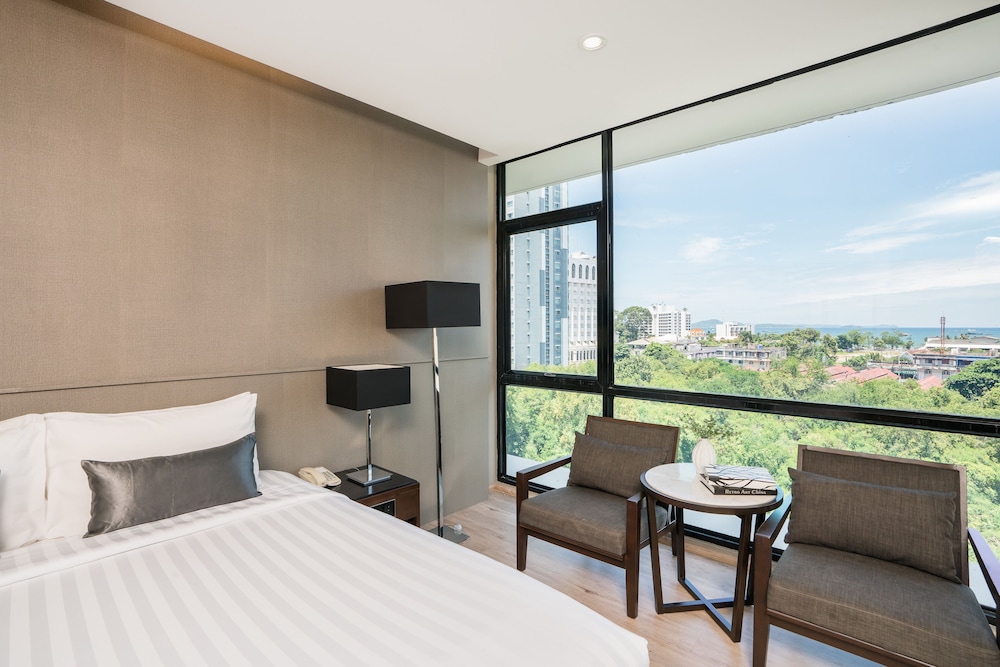 Altera Hotel And Residence Pattaya 16/62