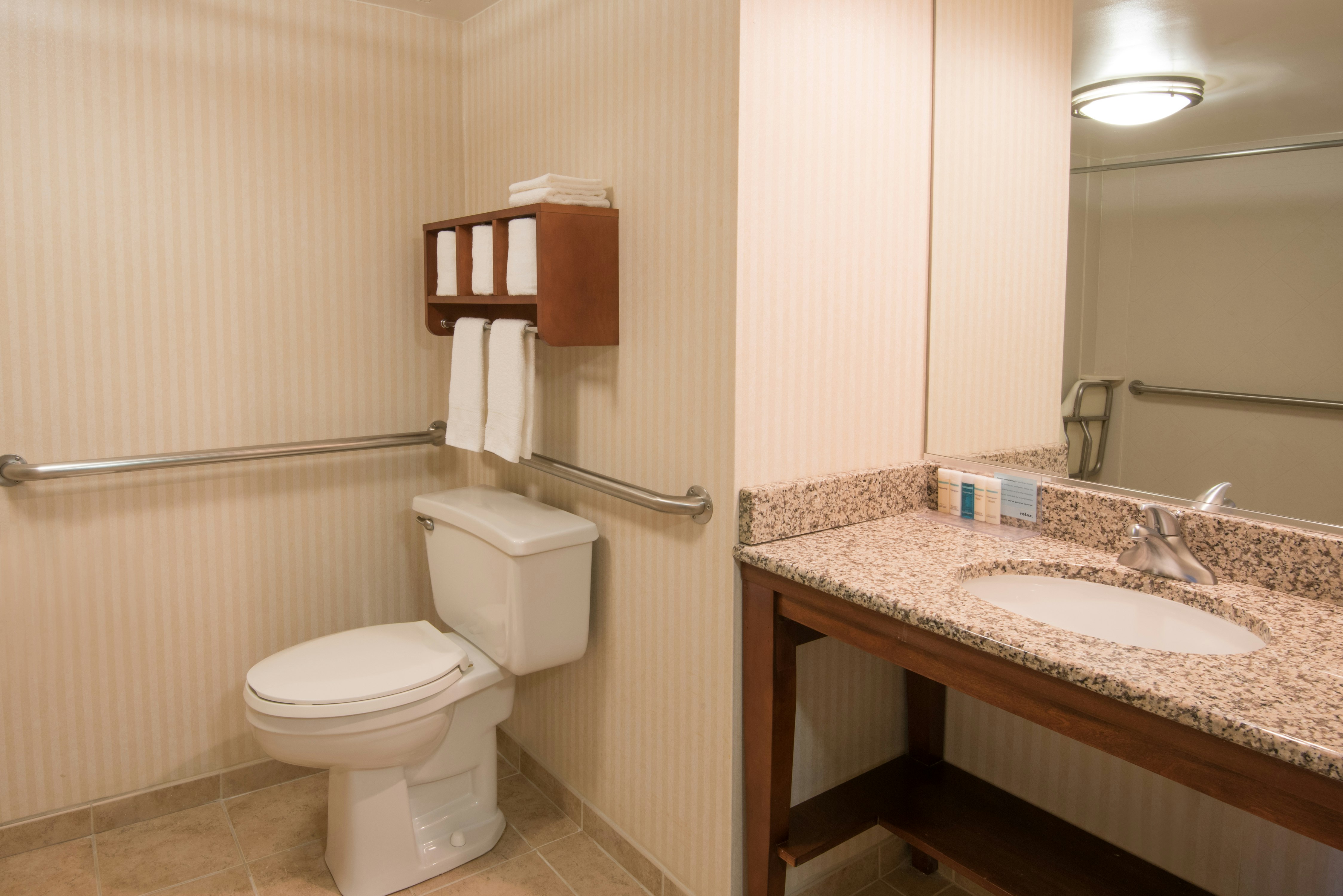 Hampton Inn Bridgeport/Clarksburg 41/42