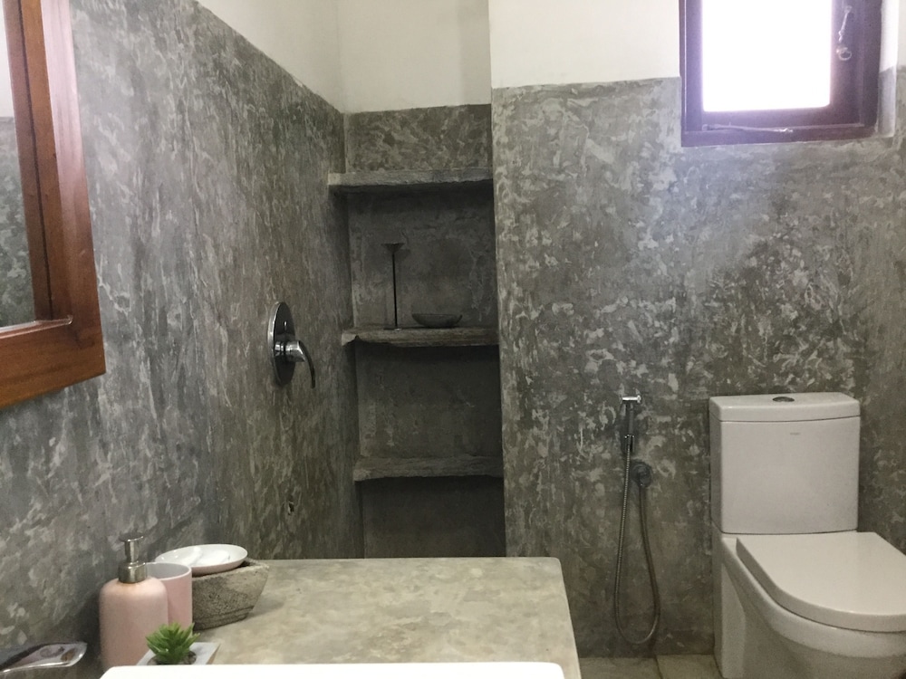 Hanthana House 71/72