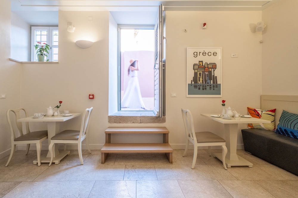 Grand Sarai Nafplio 59/75