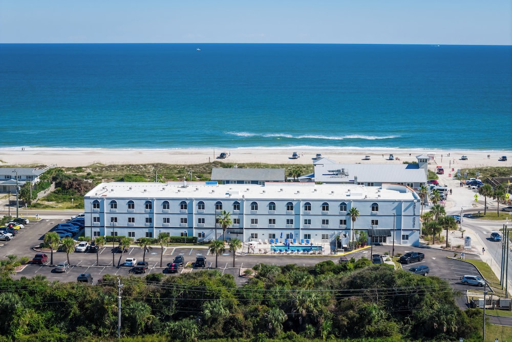 Amelia Hotel at the Beach 10/71
