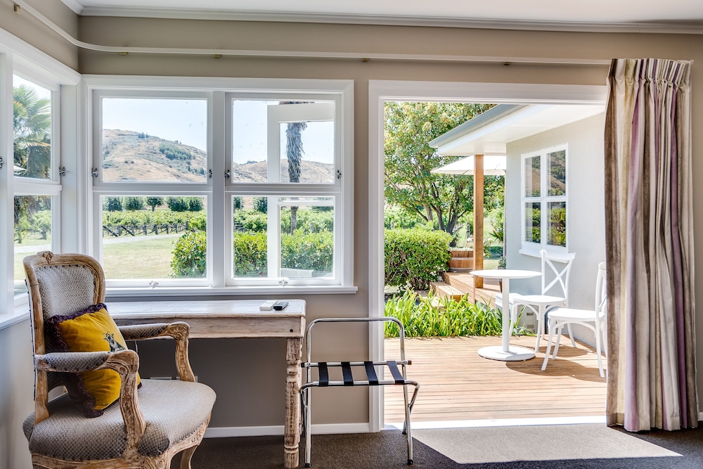 The Farmhouse at Mission Estate 17/24
