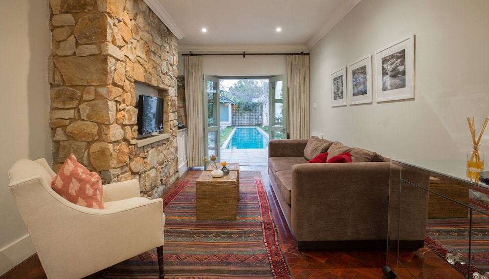 The Parkwood 24/50