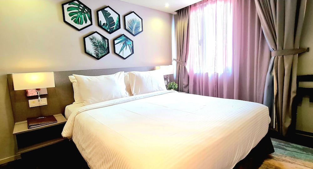 Bahari Parade Hotel Managed By The Ascott Limited 8/17