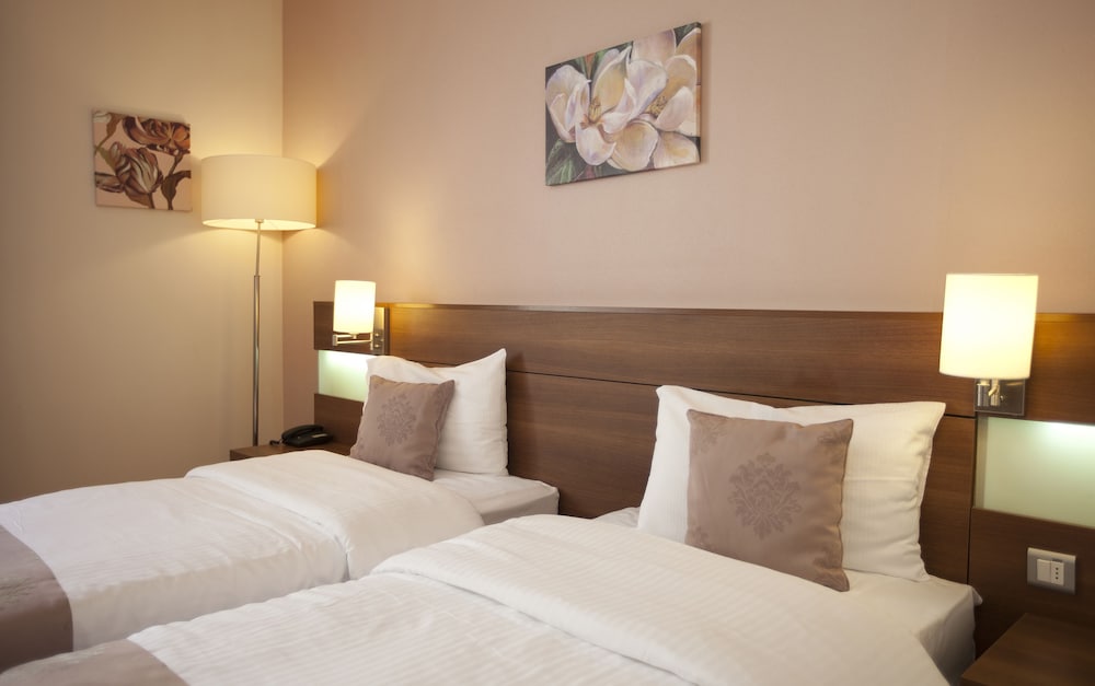 Rin Airport Hotel 13/67