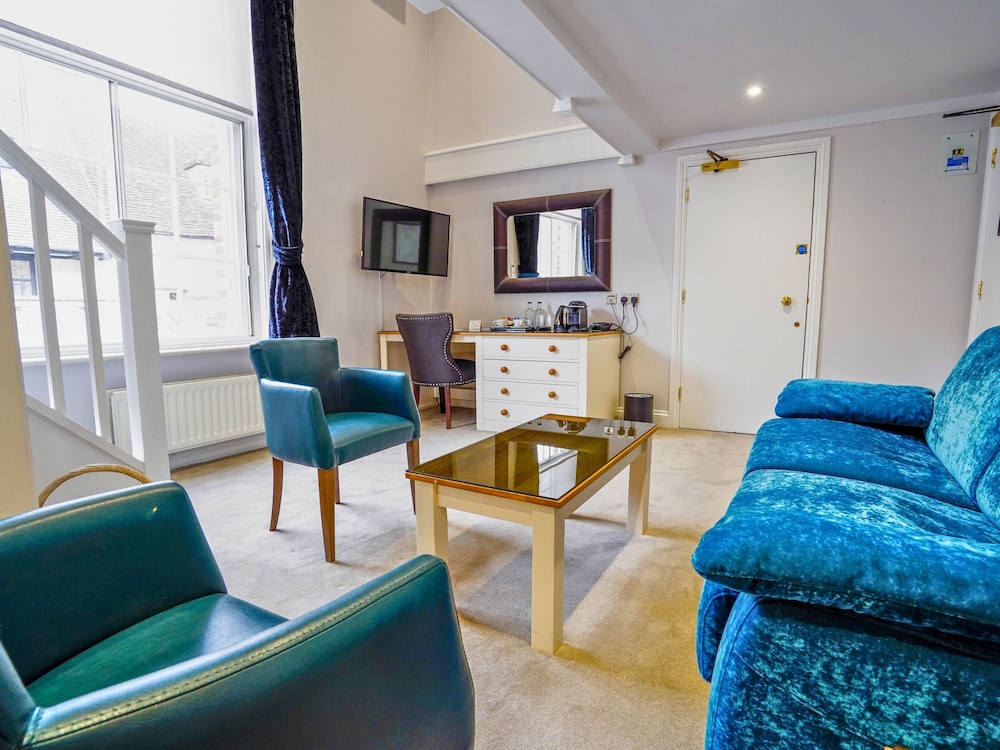 Villiers Hotel Buckingham 23/47