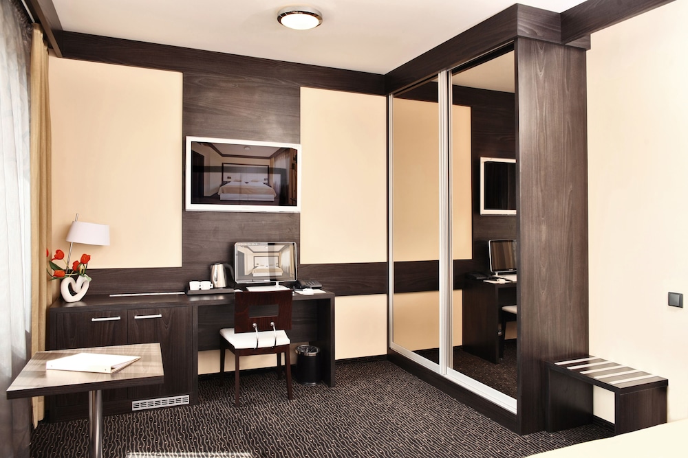 Lifestyle Hotel 38/48