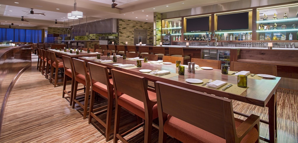 Hyatt Regency Orlando International Airport Hotel 34/50
