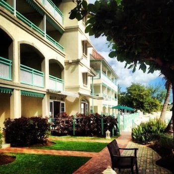 Coral Mist Beach Hotel 24/30