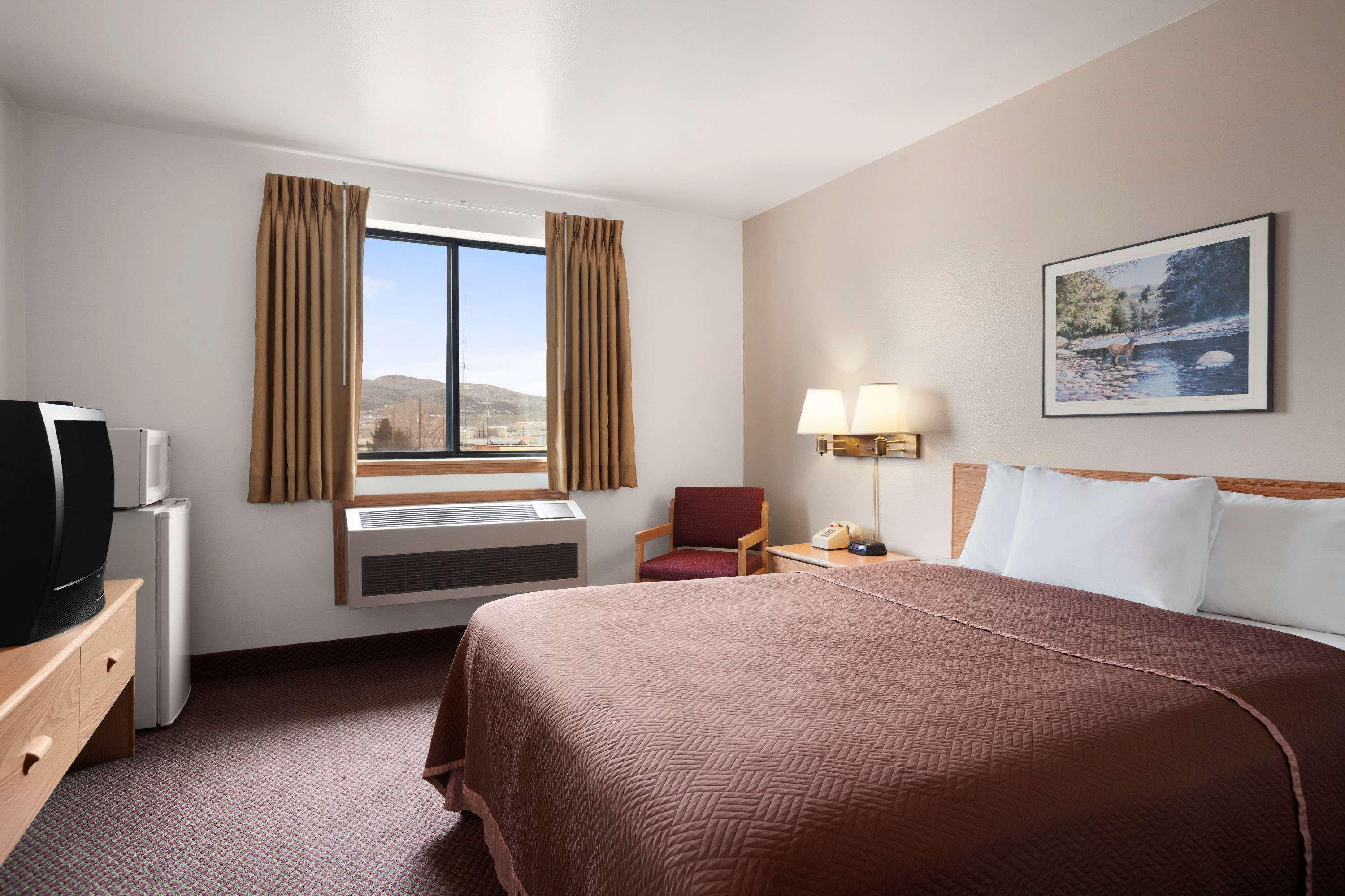 Room, Queen Bed