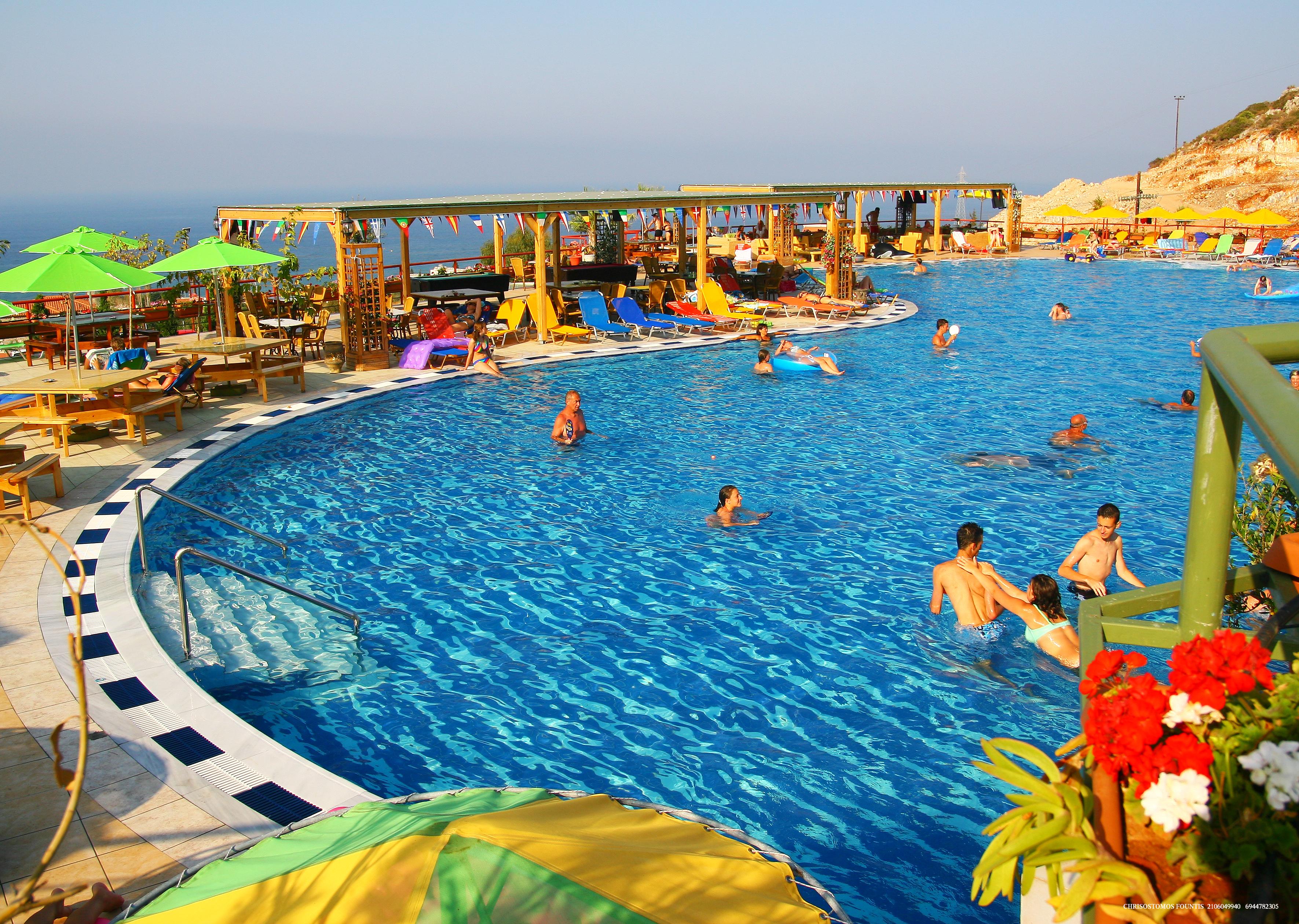 Aqua Sun Village 16/17