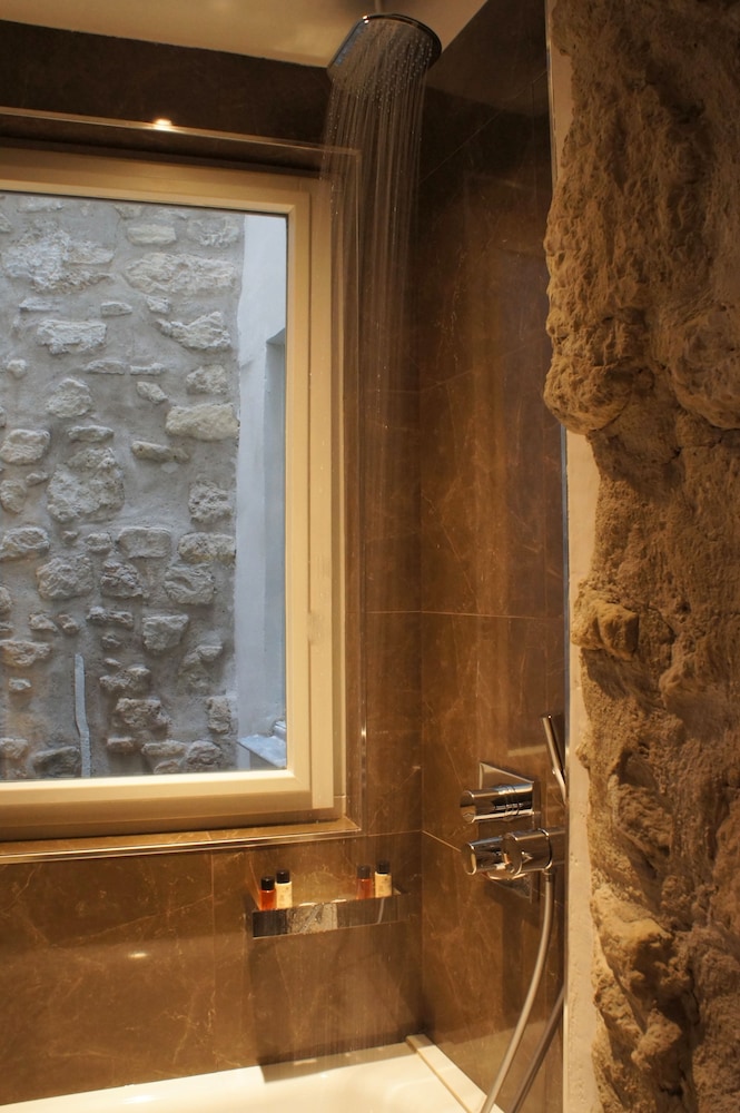 Tonic Hotel Saint Germain 21/30
