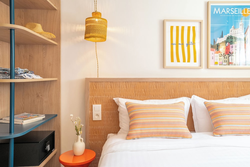 غرفة رباعية بسريرين منفصلين مع أريكة، Hotel Soleo Prado 9/9