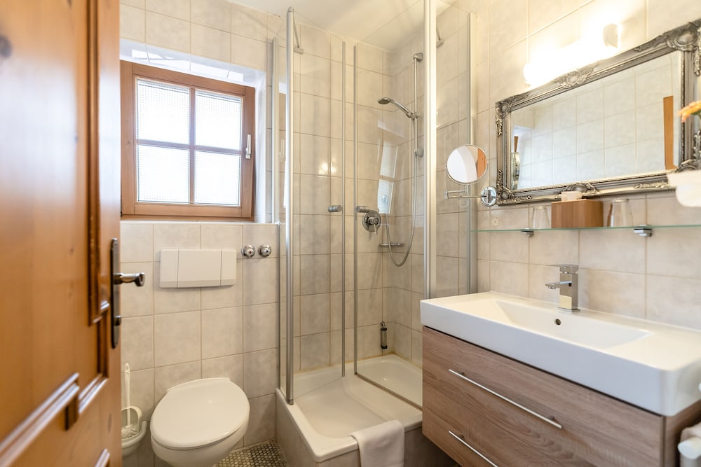 Hotel Blaue Gams 70/73