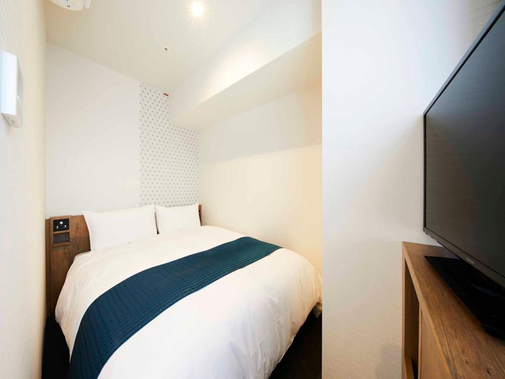 Semi Room, Moderate, Semi Double Bed, Smoking