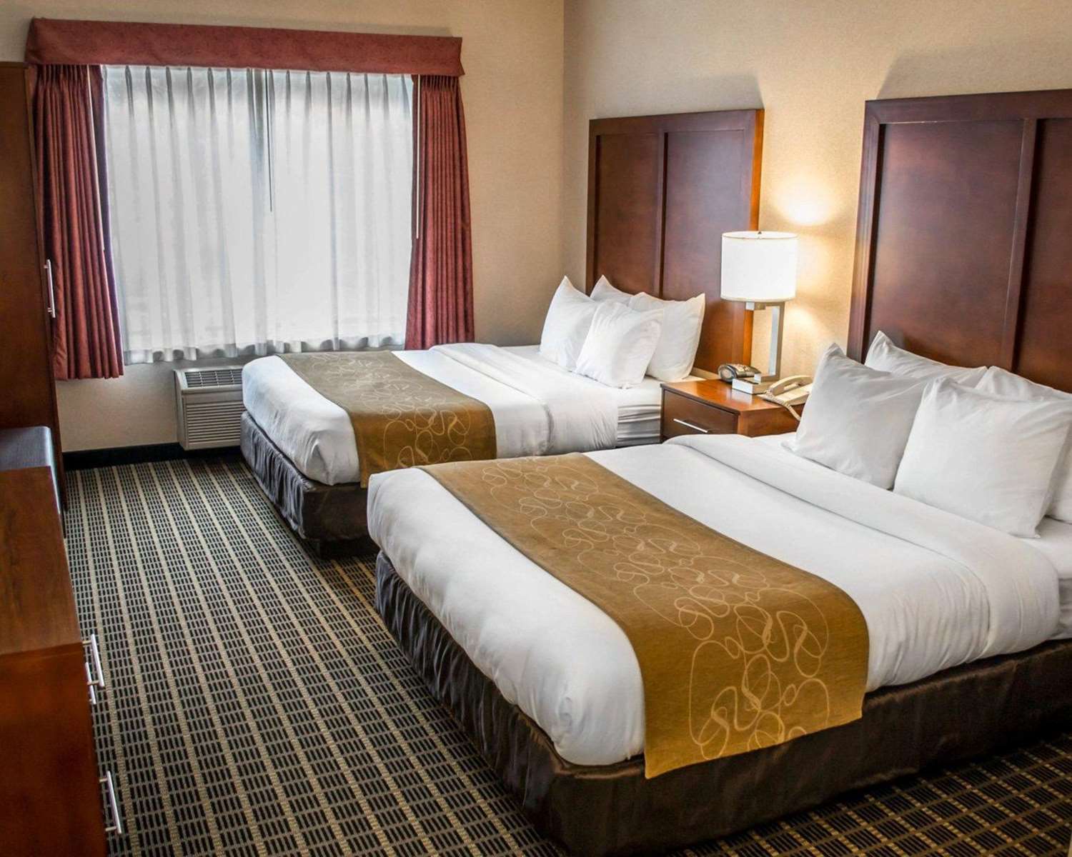 SUITE, 2 QUEEN BEDS