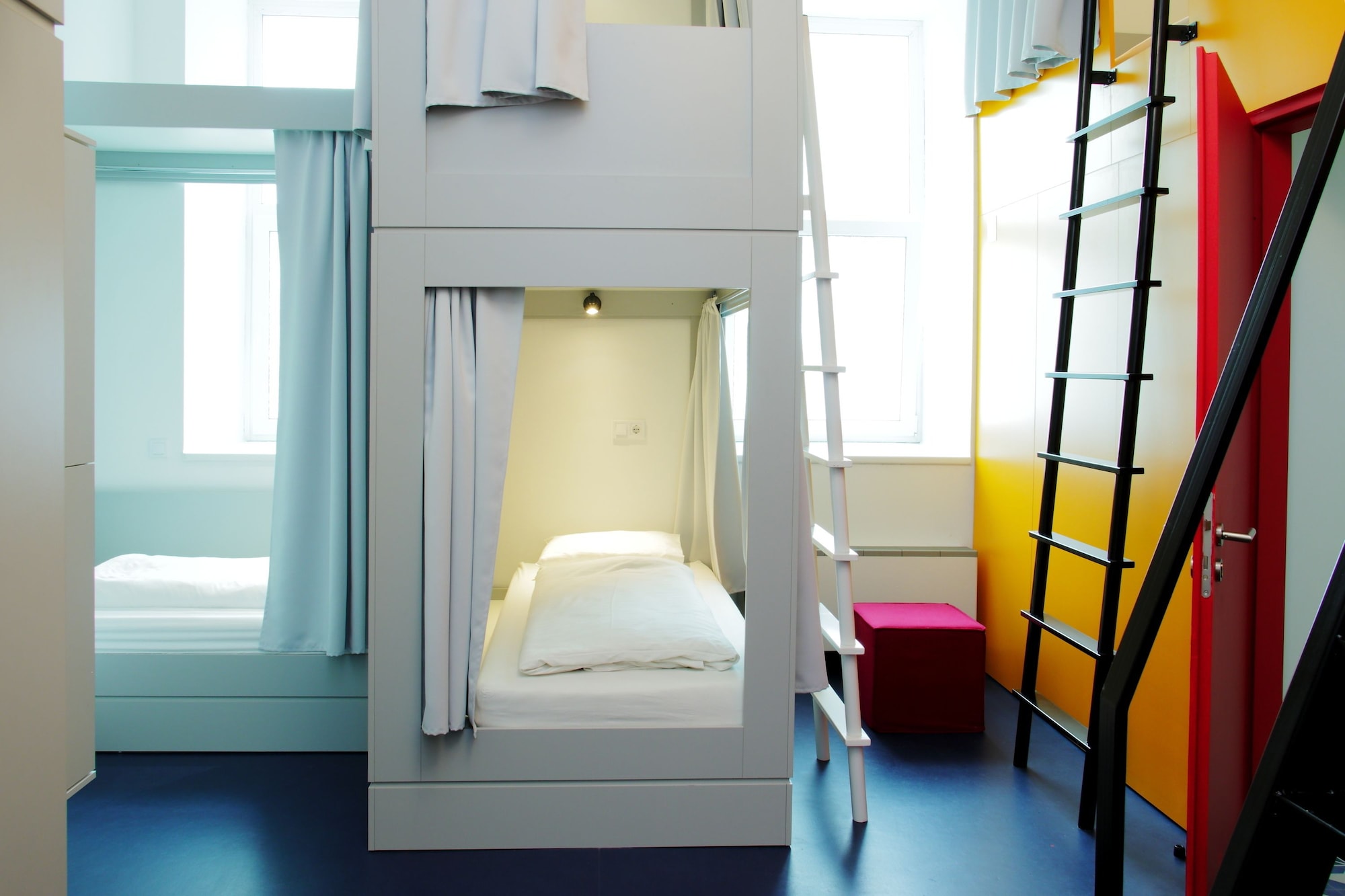 FEMALE DORM, 10 BEDS