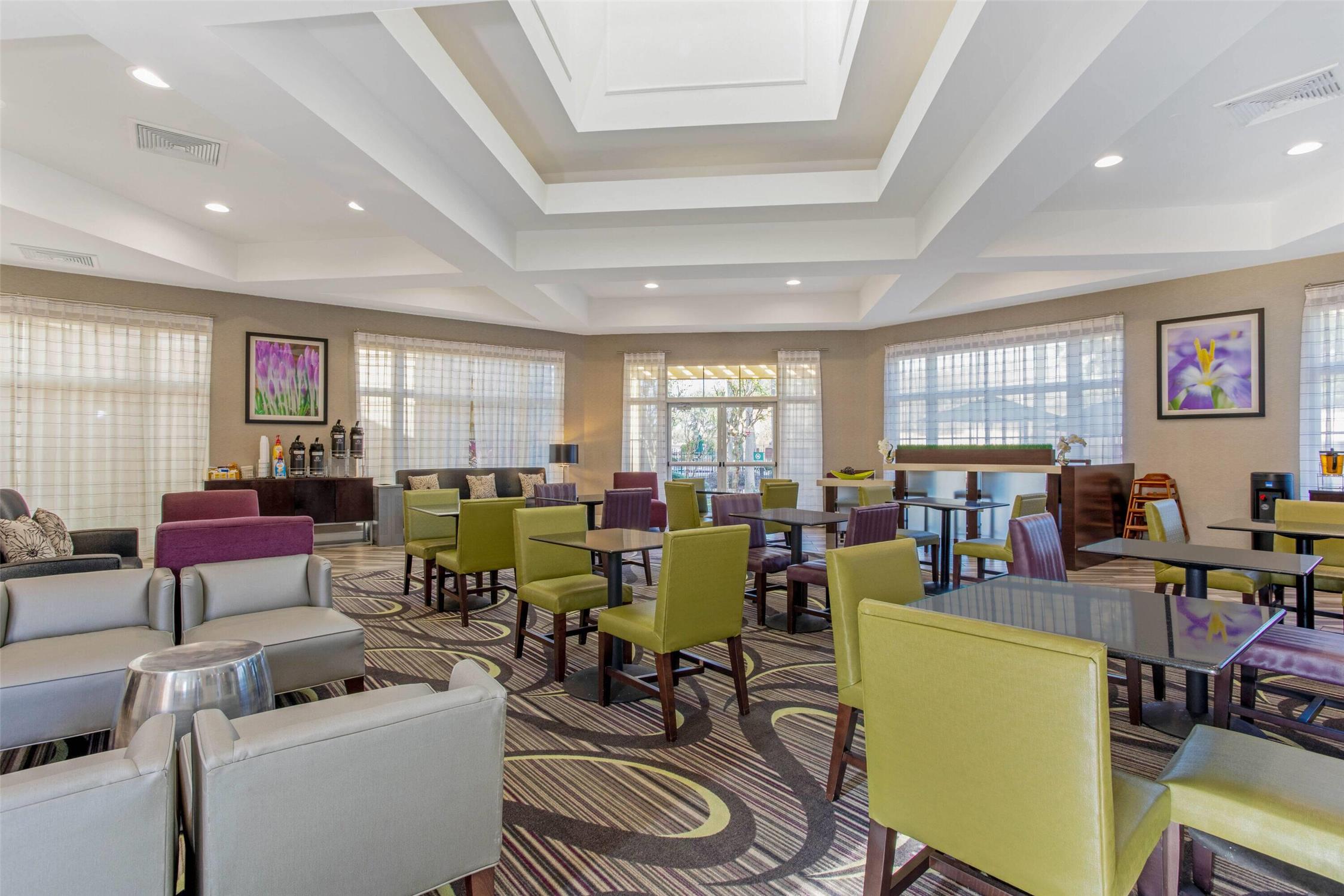 La Quinta Inn And Suites By Wyndham Orlando Airport North 36/45