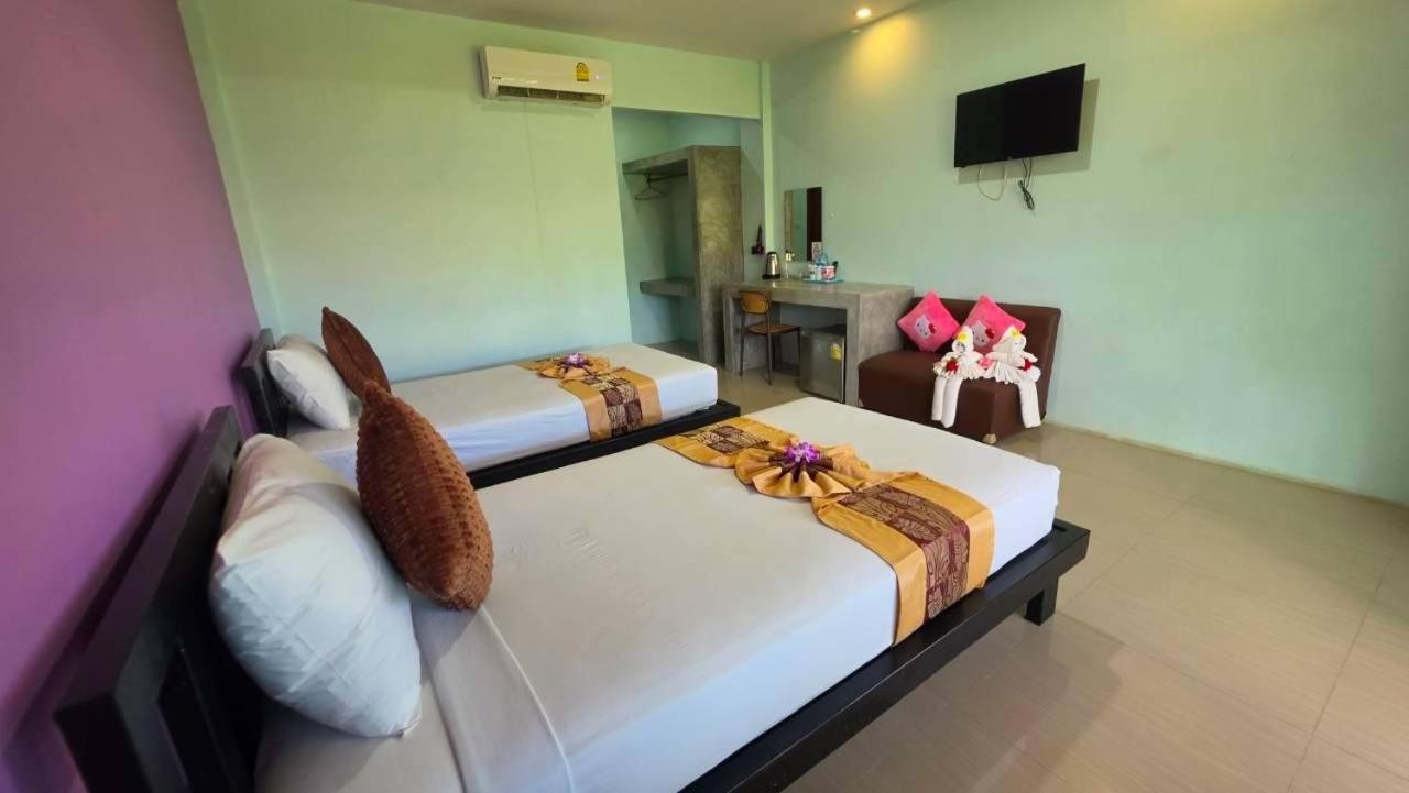 The Aireen Hotel 7/41