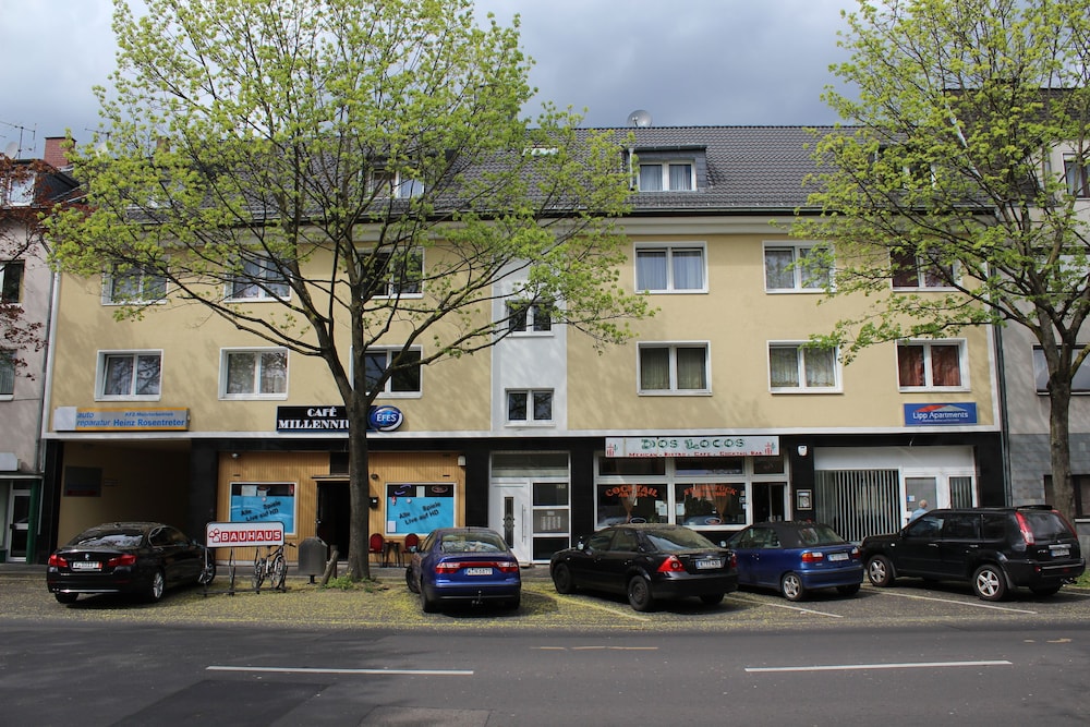 Lipp Apartments 13/16