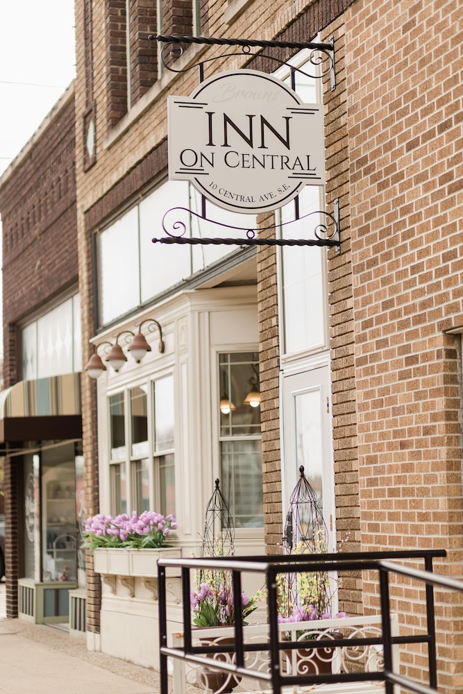 Inn On Central 5/36