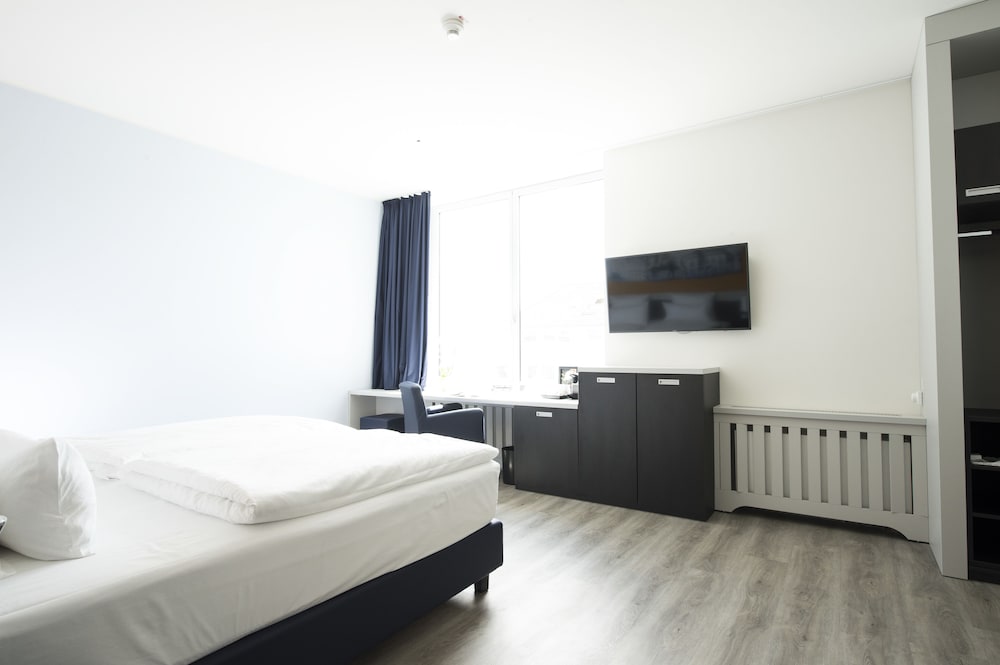 Carathotel Dusseldorf City 9/32