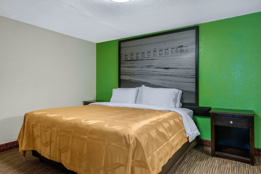 Quality Inn Daytona Beach Oceanfront 12/30